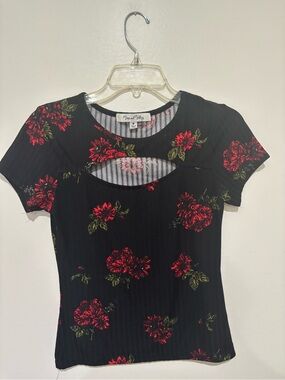 Black Floral Cutout Short Sleeve Top